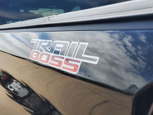Used 2022 Chevrolet Silverado 1500 LT Trail Boss w/ Bed Protection Package AWD/4WD image 34