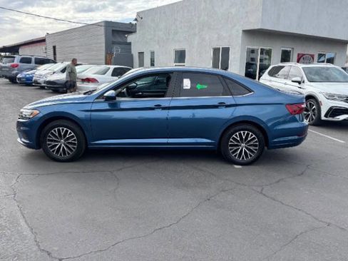 Used 2020 Volkswagen Jetta R-Line FWD image 6