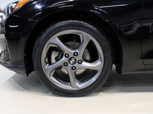 Used 2019 Hyundai Veloster 2.0 image 10