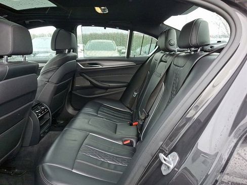 Used 2019 BMW M550i xDrive w/ Dynamic Handling Package image 10