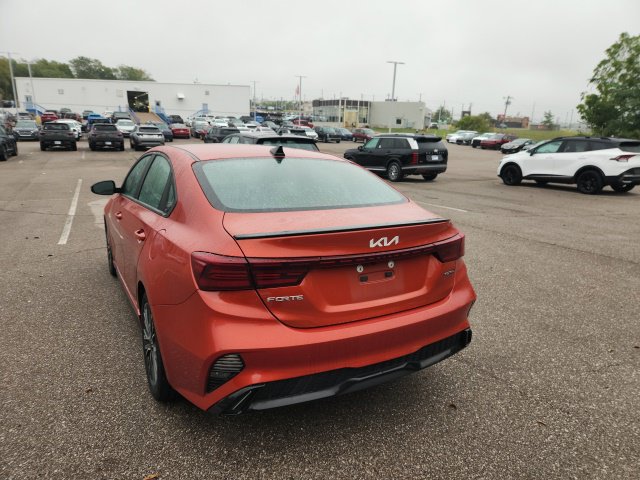 Used 2022 Kia Forte GT-Line w/ GT-Line Premium Package FWD image 9