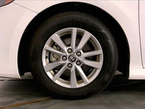 Used 2025 Toyota Camry LE FWD image 9