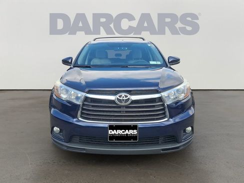 Used 2016 Toyota Highlander Plus image 2