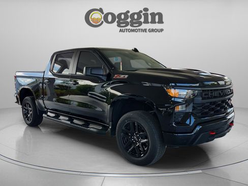 Used 2023 Chevrolet Silverado 1500 Custom Trail Boss AWD/4WD image 7