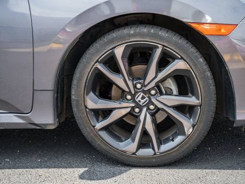 Used 2019 Honda Civic Sport image 12