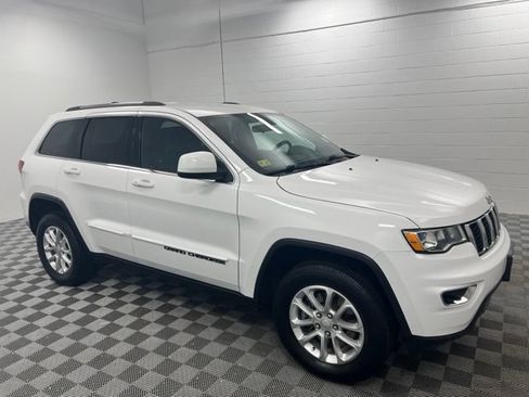 Used 2021 Jeep Grand Cherokee Laredo w/ Security & Convenience Group AWD/4WD image 4