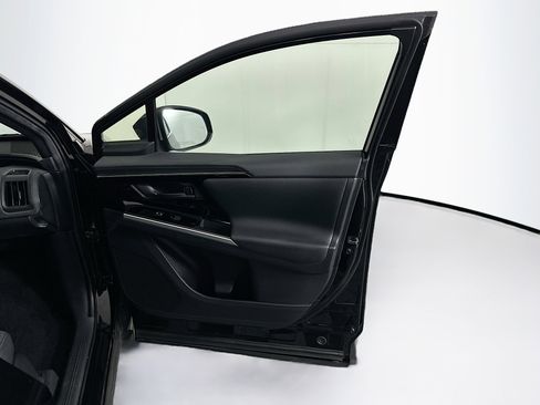 Used 2023 Toyota bZ4X XLE w/ Weather Package image 32