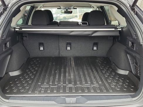 Used 2025 Subaru Outback Premium image 28