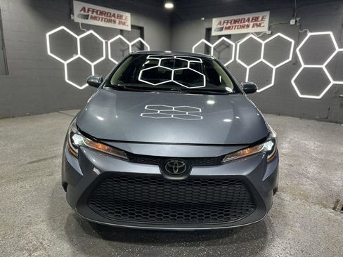 Used 2020 Toyota Corolla LE image 8