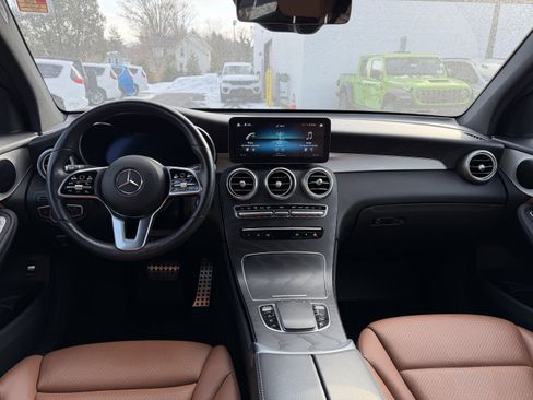 Used 2022 Mercedes-Benz GLC 300 image 10