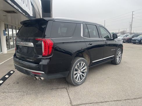 Used 2021 GMC Yukon Denali w/ Denali Premium Package image 4