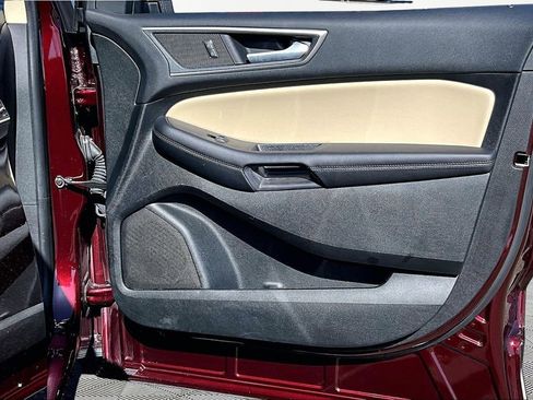 Certified 2024 Ford Edge SEL w/ Convenience Package AWD/4WD image 24