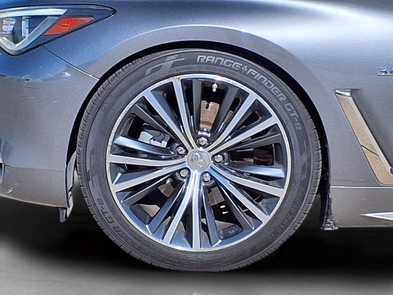 Used 2019 INFINITI Q60 3.0t RWD image 9