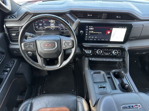 Used 2024 GMC Sierra 2500 AT4 w/ AT4 Premium Plus Package AWD/4WD image 17