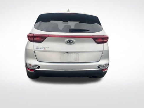 Used 2020 Kia Sportage LX image 6