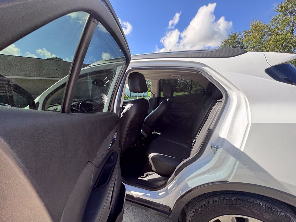 Used 2020 Buick Encore Preferred FWD image 12