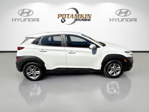 Certified 2023 Hyundai Kona SE image 4
