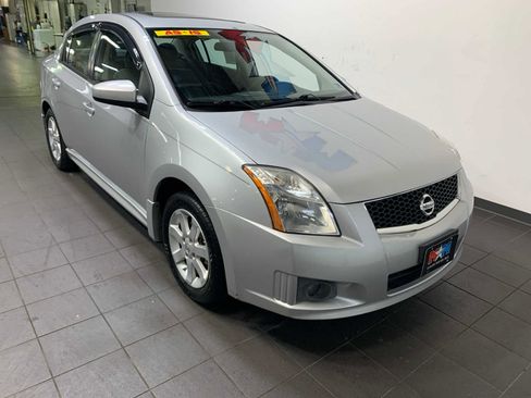 Used 2010 Nissan Sentra 2.0 SR image 2