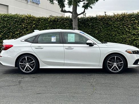 Certified 2023 Honda Civic Touring image 3