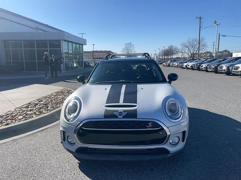 Used 2018 MINI Cooper Clubman S image 2