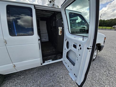 Used 2011 Ford E-150 and Econoline 150 w/ Commercial Cargo Van Pkg RWD image 23