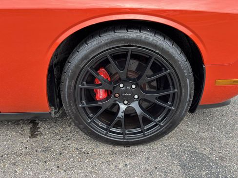 Used 2008 Dodge Challenger SRT8 RWD image 18