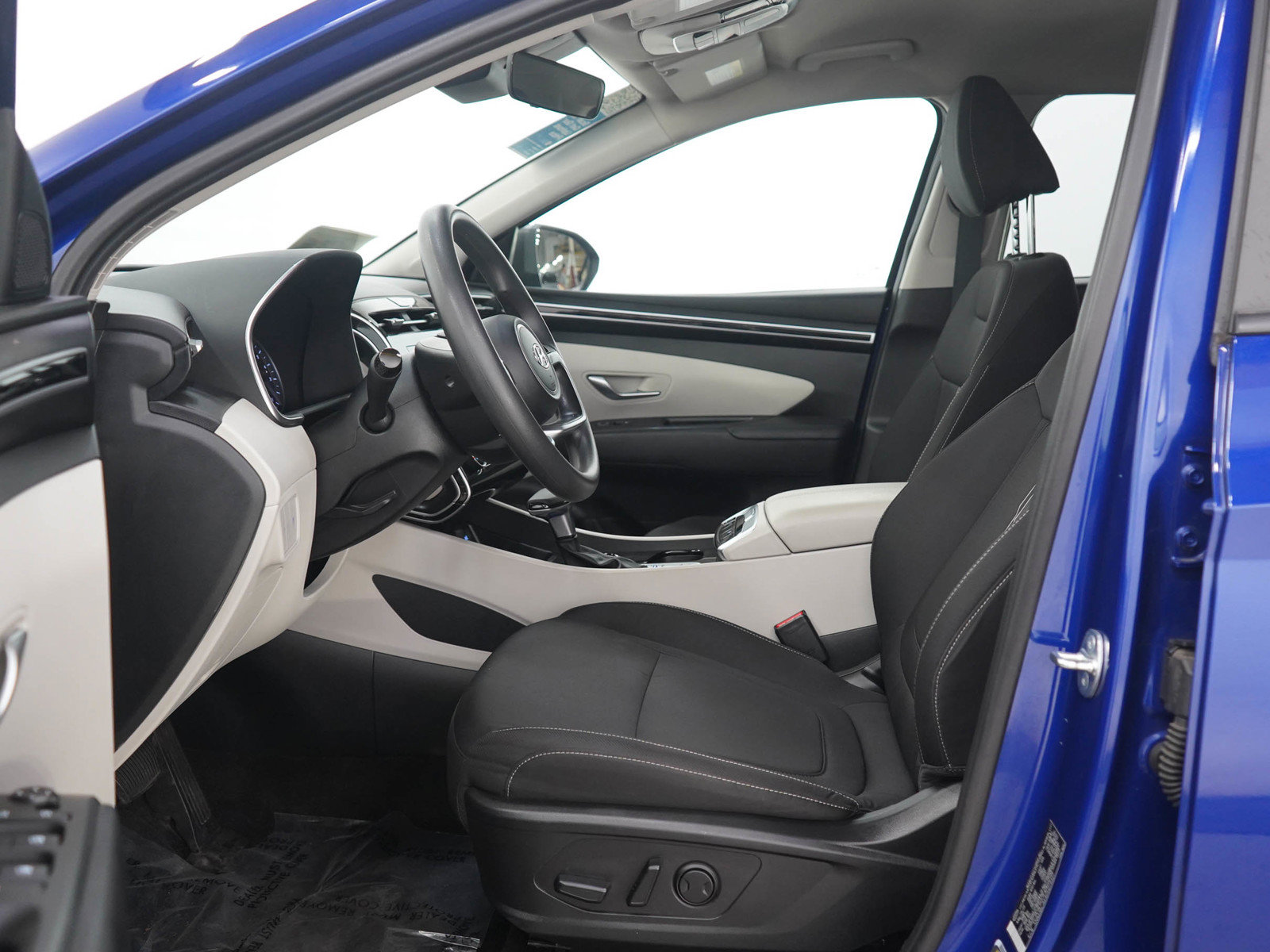 Used 2023 Hyundai Tucson SEL AWD/4WD image 23
