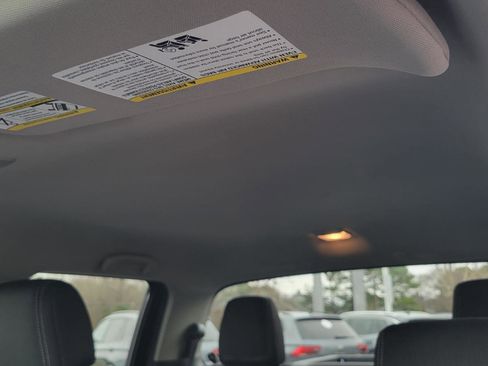 Used 2022 Nissan Frontier SV image 31