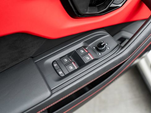 Used 2023 Lamborghini Urus S AWD/4WD image 24