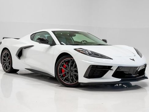 Used 2023 Chevrolet Corvette Stingray Premium Cpe w/ Z51 Performance Package RWD image 5