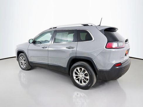 Used 2021 Jeep Cherokee Latitude Lux w/ Mopar Interior Package AWD/4WD image 6