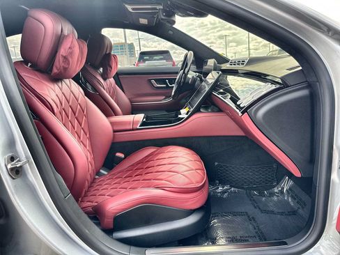 Used 2025 Mercedes-Benz S 580 4MATIC Sedan image 17