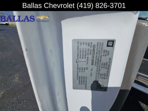 Used 2014 Chevrolet Express 2500 RWD image 34