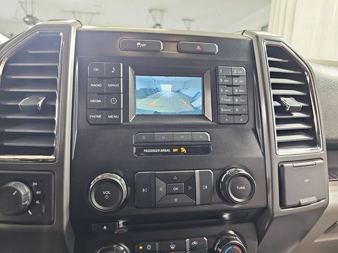 Used 2015 Ford F150 XLT w/ Equipment Group 301A Mid image 27