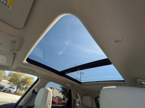 New 2026 Cadillac XT5 Premium Luxury w/ LPO, ONYX Package image 13