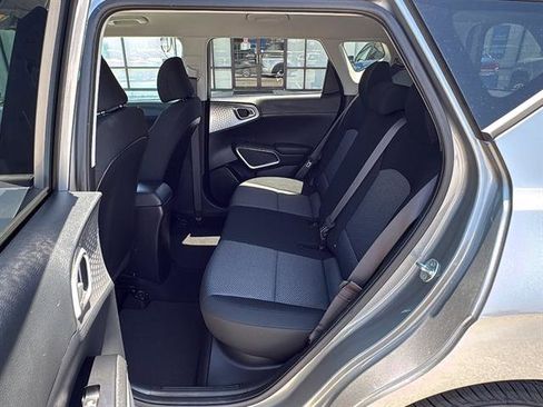 Used 2024 Kia Soul LX w/ Option Group 015 FWD image 17
