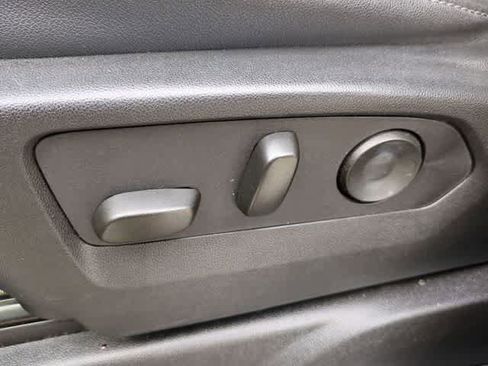 Used 2024 Chevrolet Tahoe LT image 17