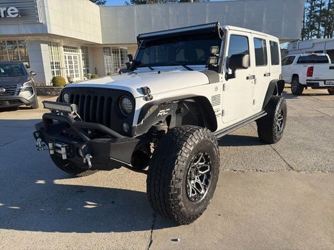 Used 2015 Jeep Wrangler Unlimited Sahara w/ Connectivity Group image 2