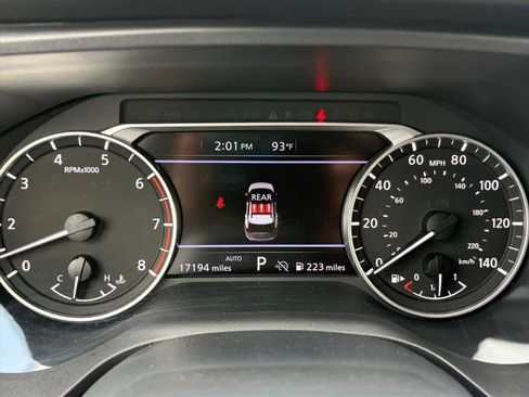 Used 2025 Nissan Rogue SV AWD/4WD image 13