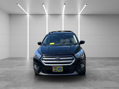 Used 2018 Ford Escape SE w/ SE Sync 3 Package image 2