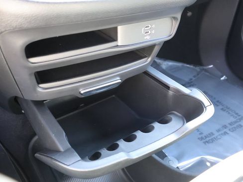 New 2027 Chrysler Pacifica Select FWD image 37