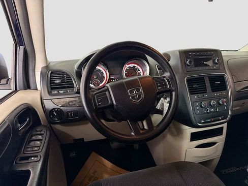 Used 2016 Dodge Grand Caravan SE w/ Quick Order Package 29E SE image 20