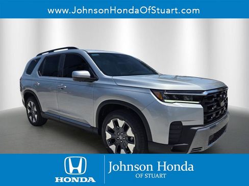New 2026 Honda Pilot Touring image 1