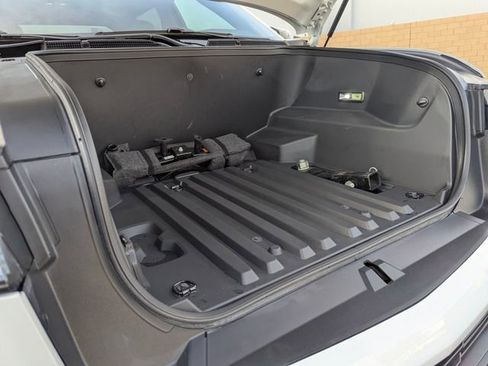 Used 2024 Chevrolet Silverado EV W/T image 3