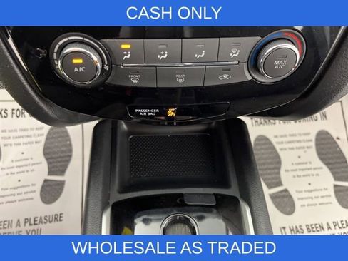 Used 2016 Nissan Rogue S AWD/4WD image 23