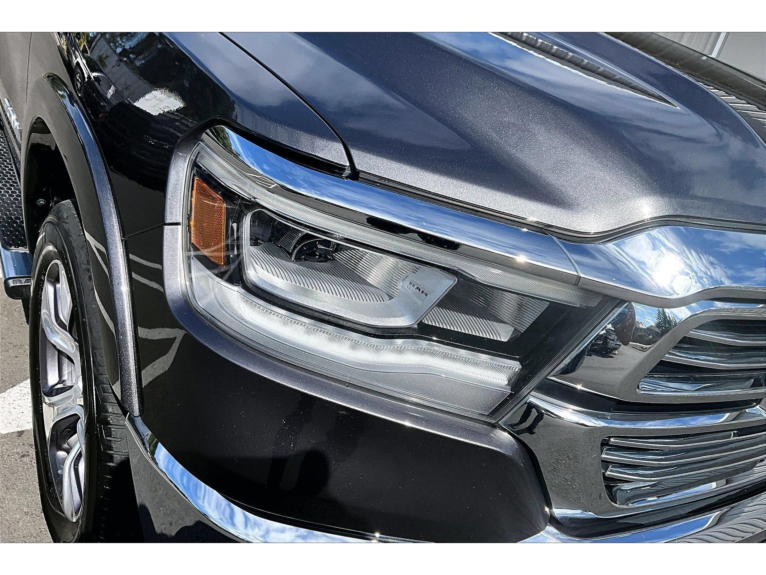 Used 2020 RAM 1500 Laramie AWD/4WD image 27