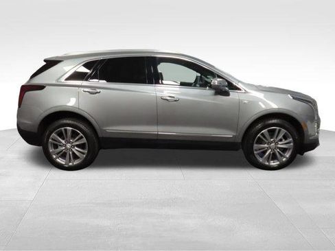 New 2026 Cadillac XT5 Premium Luxury image 6