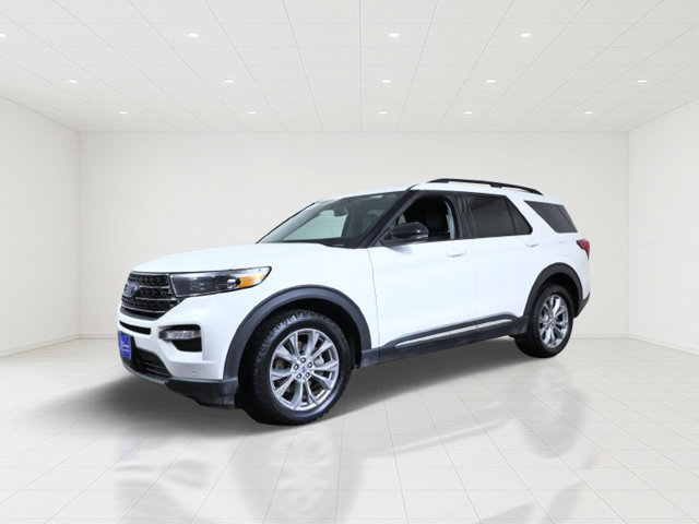 Certified 2024 Ford Explorer XLT w/ Equipment Group 202A AWD/4WD image 2
