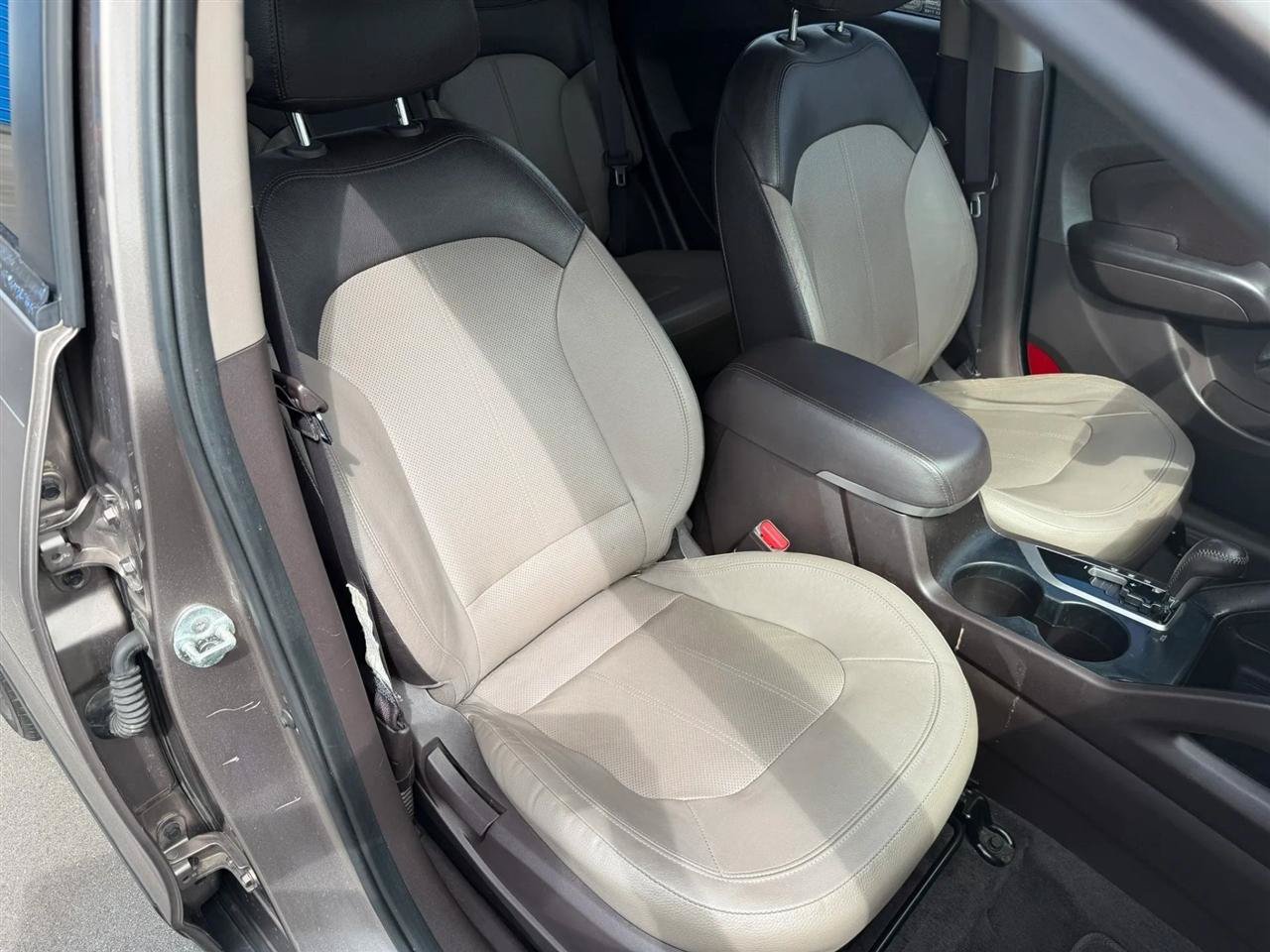 Used 2013 Hyundai Tucson Limited FWD image 38