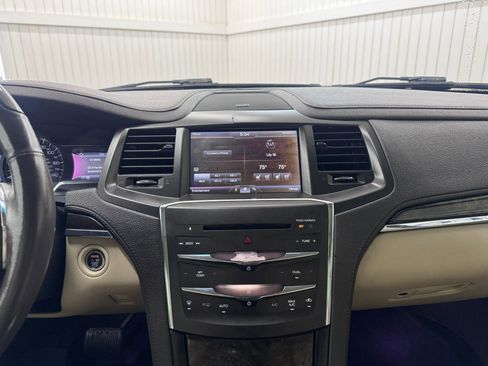 Used 2014 Lincoln MKS w/ Equipment Group 101A FWD image 18
